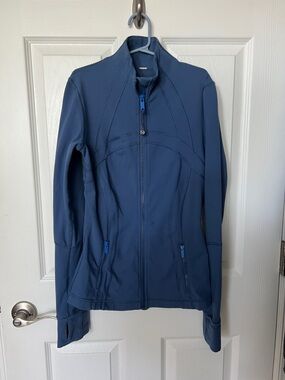 Lululemon Define Jacket Nulu— Pitch Blue, size 4